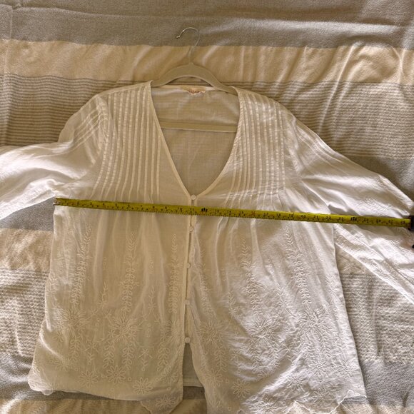 Solitaire Flowy Embroidered Top - Picture 6 of 7